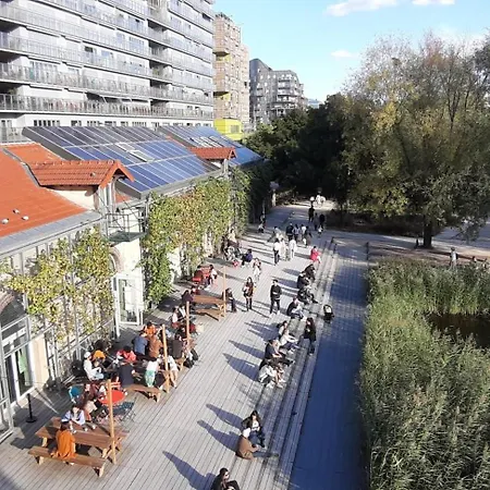 Batignolles Pour 2 Pers Paris